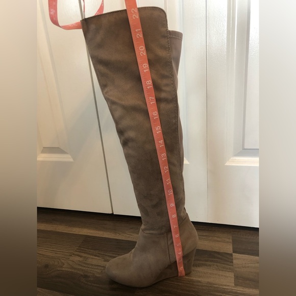 Francesca’s Knee High Heeled Boots - Picture 7 of 12